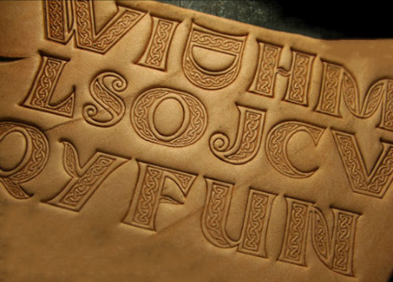 Celtic style La Táne Culture C - Unique Leather Work recension och pris