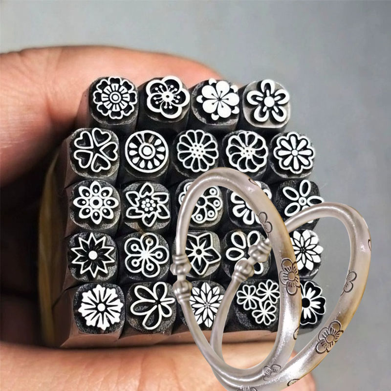 5/7mm Flower Pattern Metal Sta - Leatherwork Accessories recension och pris