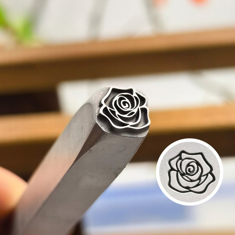 5/7mm Flower Pattern Metal Sta - Leatherwork Accessories recension och pris